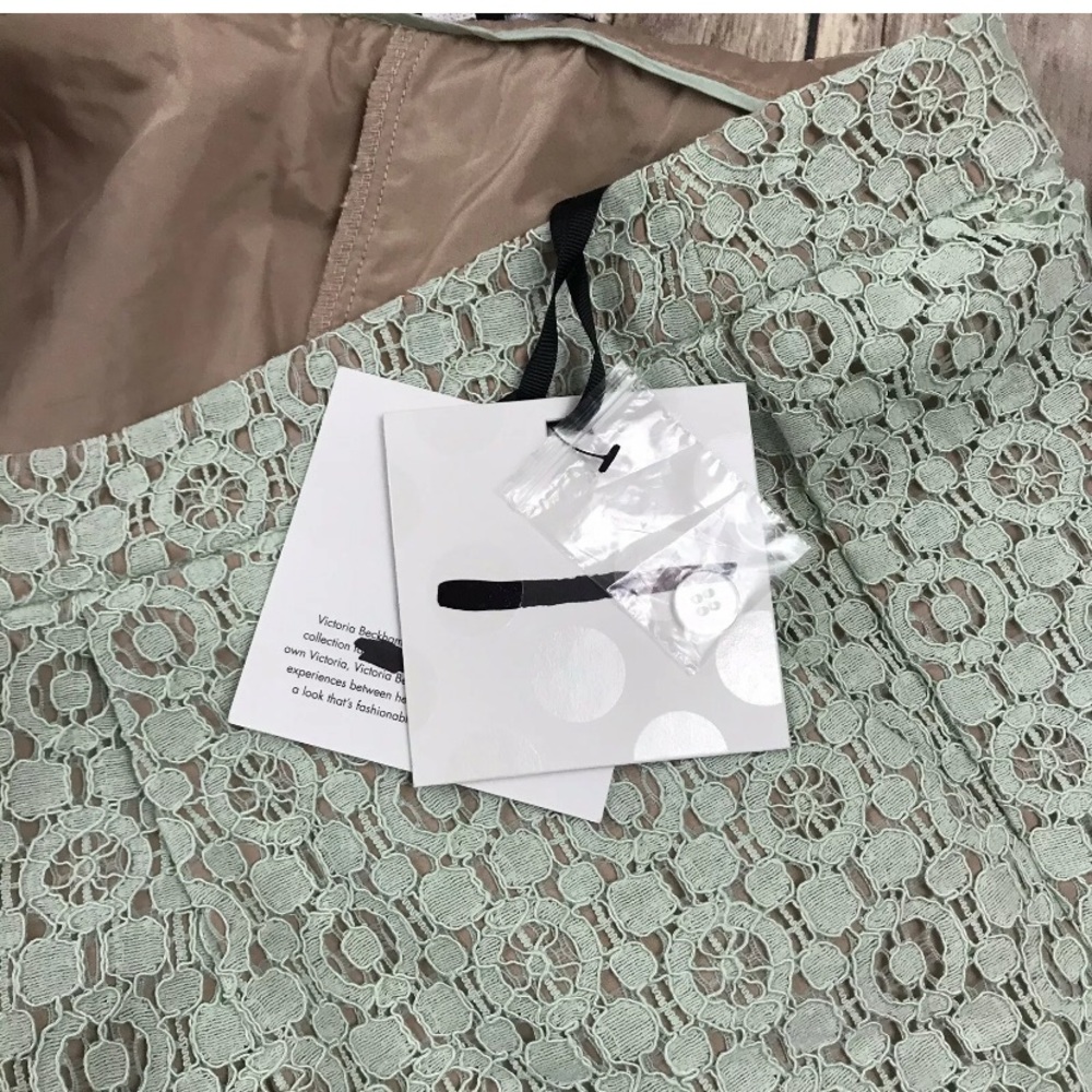 Victoria Beckham Mint Green Lace Shorts Plus NEW - Picture 7 of 7